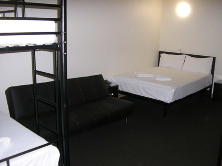 City Edge Brisbane (Formerly: Explorers Inn) - Hervey Bay Accommodation 1