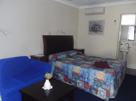 Bells Motel - Hervey Bay Accommodation 3