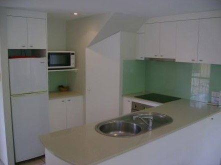 A Tropical Nite - Hervey Bay Accommodation 1
