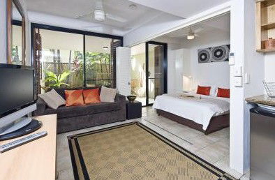 Julians Apartments - Hervey Bay Accommodation 2
