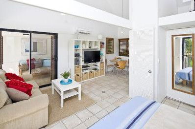 Julians Apartments - Hervey Bay Accommodation 3