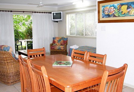 Cairns Queenslander - Hervey Bay Accommodation 2
