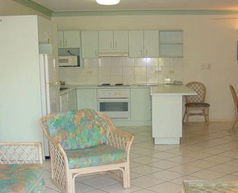 Koala Court Holiday Apartments - Hervey Bay Accommodation 2
