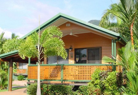 Cairns Coconut Holiday Resort - Hervey Bay Accommodation 0