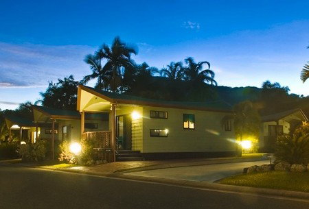 Cairns Coconut Holiday Resort - Hervey Bay Accommodation 1