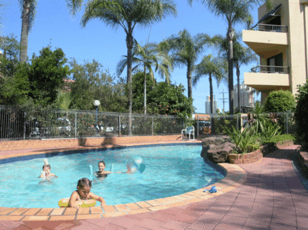 Grangewood Court Holiday Apartments - Hervey Bay Accommodation