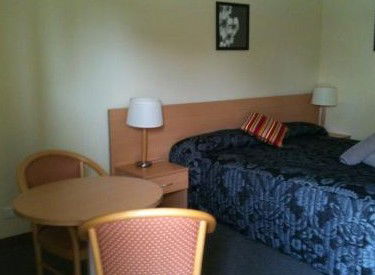 Golden Guitar Motor Inn - Tourism Hervey Bay 2