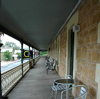 Hotel Mannum - Hervey Bay Accommodation 0