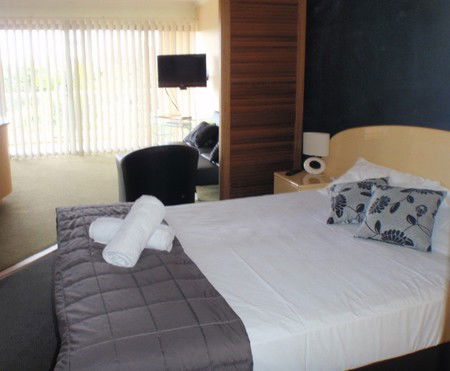Rays Resort Apartments - Hervey Bay Accommodation 3