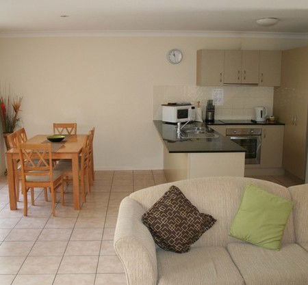 Pacific Sun Gold Coast Holiday Townhouse - Hervey Bay Accommodation 2