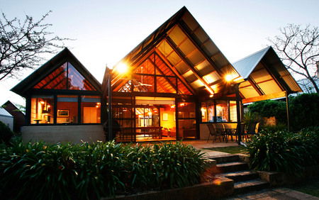Whalers Cove Villas - Hervey Bay Accommodation 1