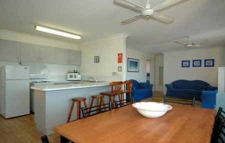 Korora Court On The Beach - Hervey Bay Accommodation 3