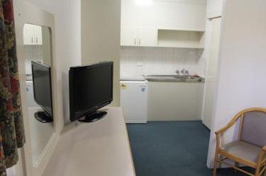 AZA Motel - Hervey Bay Accommodation 2