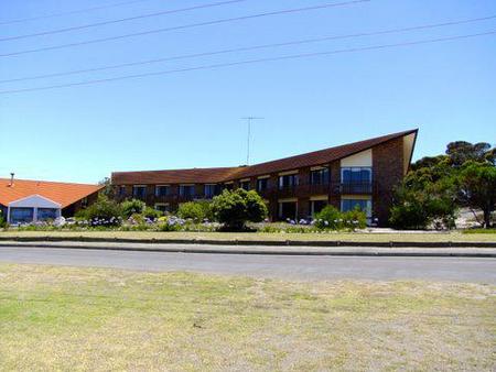 Comfort Inn Wisteria Lodge - Hervey Bay Accommodation 0