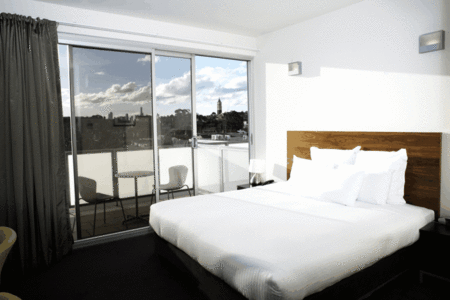 Cosmopolitan Hotel - Hervey Bay Accommodation 0