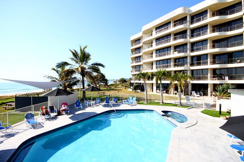 San Simeon Beachfront Apartments - Hervey Bay Accommodation 0