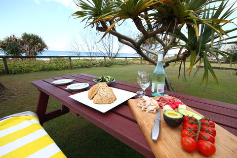 San Simeon Beachfront Apartments - Hervey Bay Accommodation 1