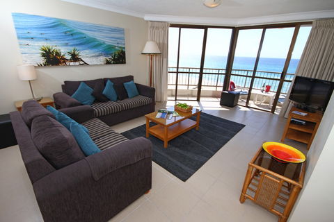 San Simeon Beachfront Apartments - Hervey Bay Accommodation 2