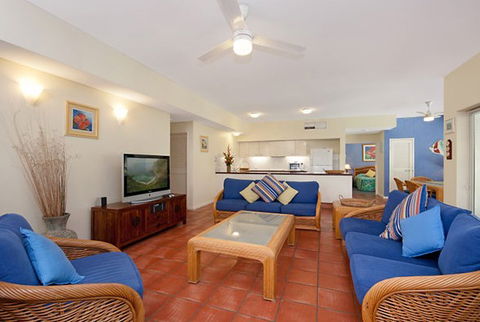Balboa Apartments - Hervey Bay Accommodation 1