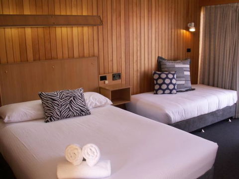 Court Street Motel - Hervey Bay Accommodation 1