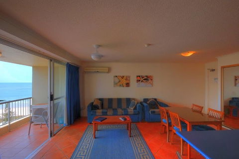Surfers Beachside Holiday Apartments - Hervey Bay Accommodation 1