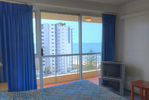 Surfers Beachside Holiday Apartments - Hervey Bay Accommodation 2