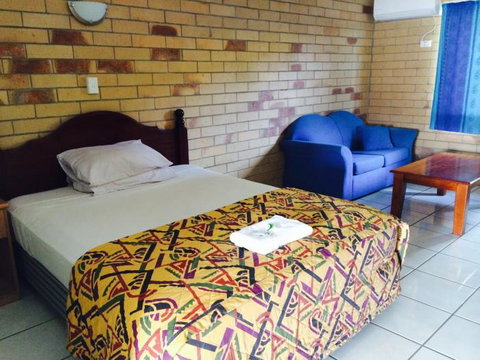 Moranbah Motor Inn Bar And Restaurant - Hervey Bay Accommodation 1