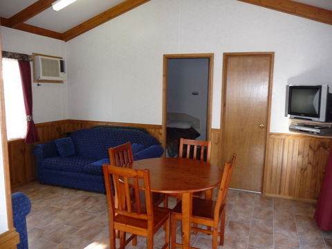 BIG4 Renmark Riverfront Caravan Park - Hervey Bay Accommodation 2