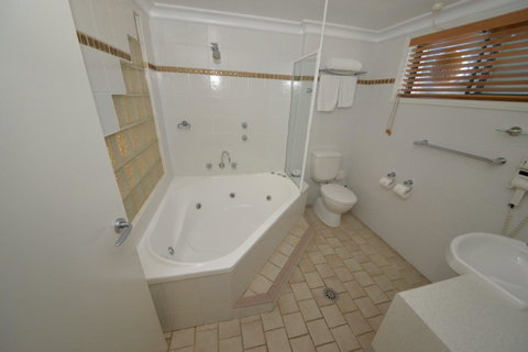 Rockpool Motor Inn - Hervey Bay Accommodation 7