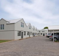 Hello Adelaide Motel  Apartments - Hervey Bay Accommodation