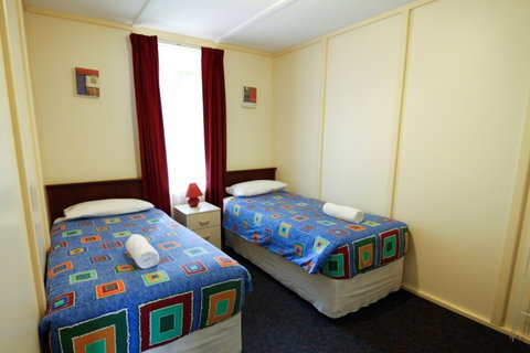 Park Avenue Holiday Units - Hervey Bay Accommodation 2