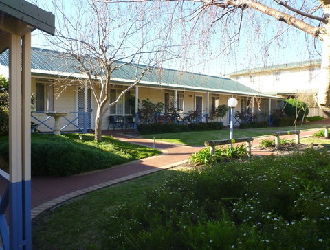 Park Avenue Holiday Units - Hervey Bay Accommodation 4