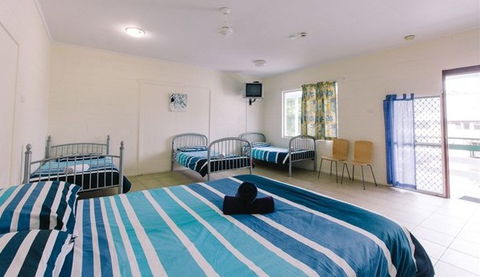 Beaches Backpacker Resort - Tourism Hervey Bay 3