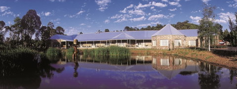 Ballarat Lodge & Convention Centre - Hervey Bay Accommodation 0