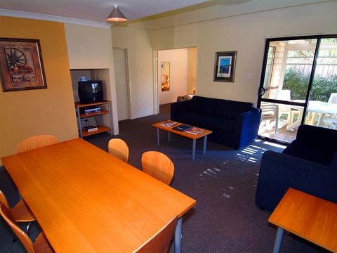 Amalfi Resort - Tourism Hervey Bay 2