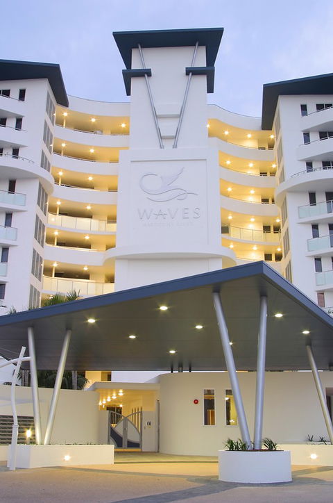 Waves Maroochy River - Hervey Bay Accommodation 0