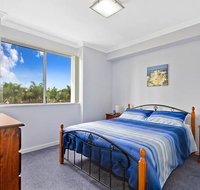 Lakeside Waterfront Apartment 18