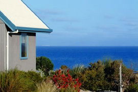 Bear Gully Coastal Cottages - Hervey Bay Accommodation 0