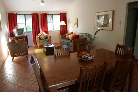 Cocos Beach Bungalows - Tourism Hervey Bay 1