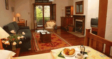 Carriages Country House - Hervey Bay Accommodation 1