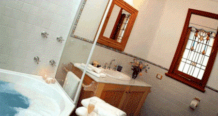 Carriages Country House - Hervey Bay Accommodation 5