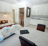 Coral Point Lodge