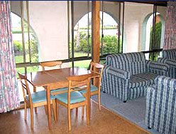 Del Costa Holiday Villas - Hervey Bay Accommodation 1
