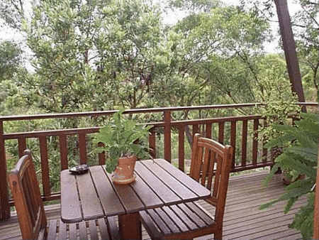 Studio Cottages Romantic Hideaway - Hervey Bay Accommodation 4