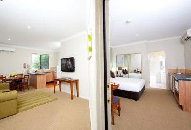 Pokolbin Hills Chateau Resort - Hervey Bay Accommodation 2
