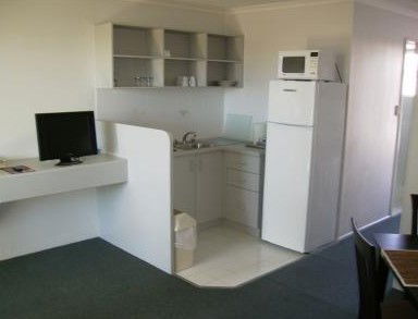 Reef Adventureland Motor Inn - Hervey Bay Accommodation 1