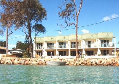 Merimbula Lake Apartments - Hervey Bay Accommodation 2