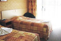 Tenterfield Bowling Club Motor Inn - Hervey Bay Accommodation 0