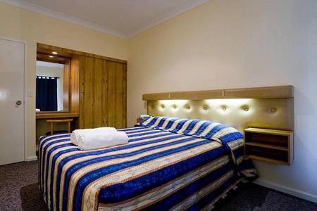 Archer Resort - Tourism Hervey Bay 0