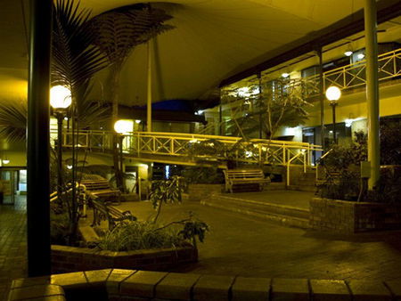 Mayfair Plaza Motel - Hervey Bay Accommodation 0